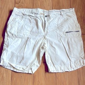 Faded glory white shorts